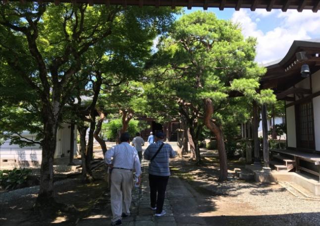 慈恩寺を散策