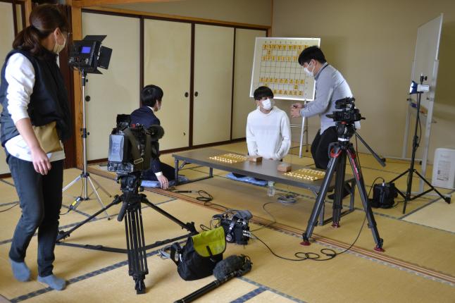 将棋教室の会場　鶴岡こぴあの和室。これからインタビューが始まる所・・・。岡部さんはこの場所で腕を磨いた。